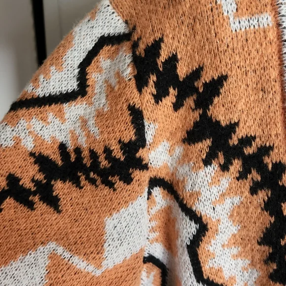 Bibi Aztec sweater Size S - Picture 6 of 11